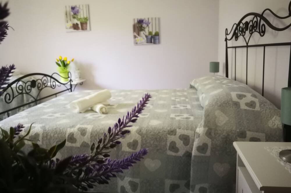Photo of Bedroom in Marzano Appio
