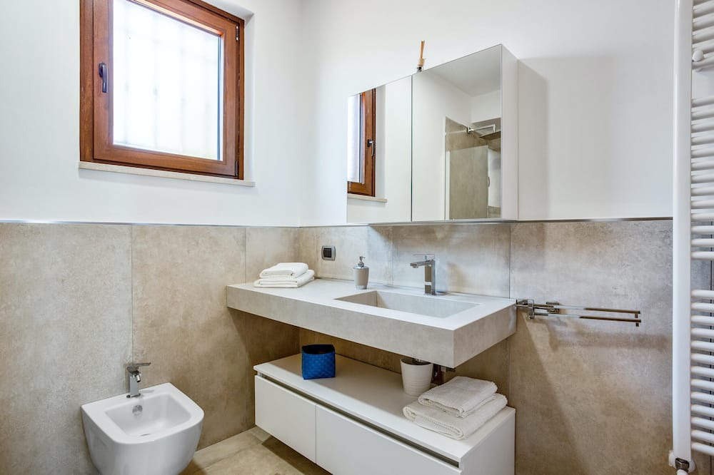 Photo of Bathroom in Caiazzo