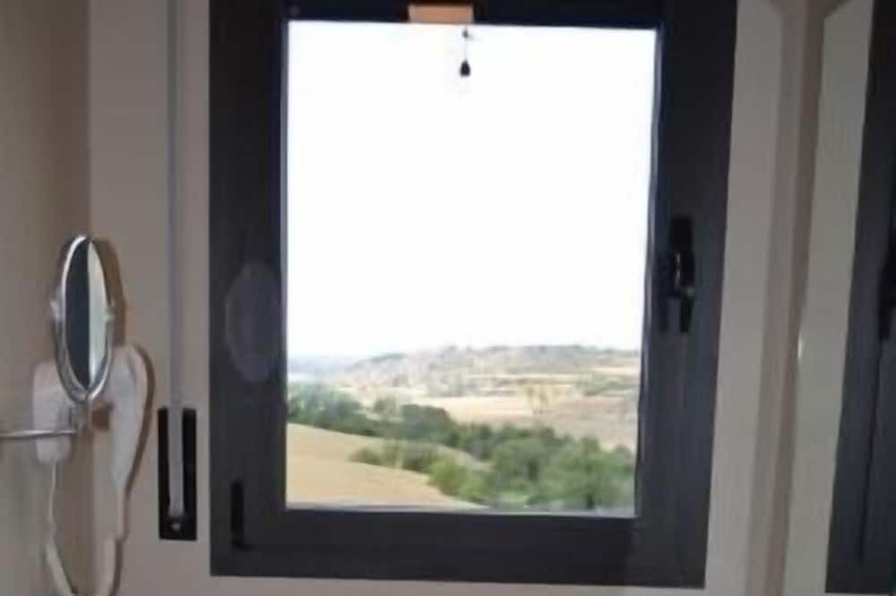 Photo of Bathroom in Montfalco Murallat