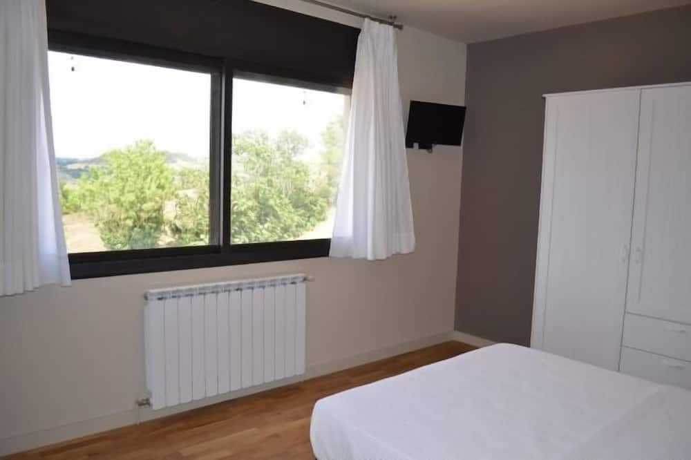 Photo of Bedroom in Montfalco Murallat