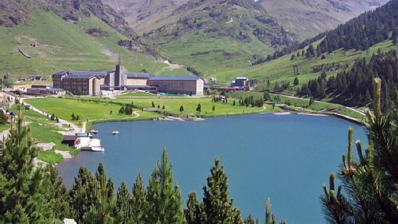 Photo of Outdoor in Campelles