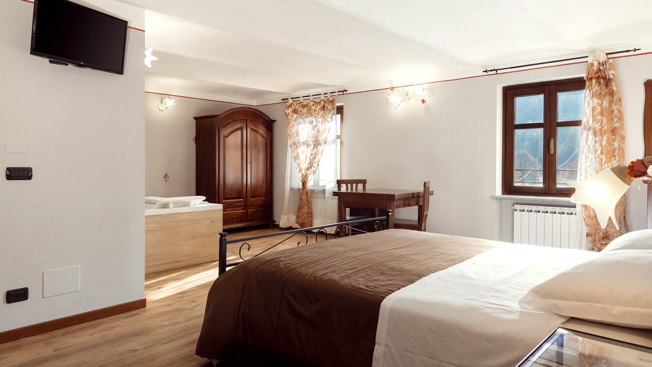 Photo of Bedroom in Cortanze