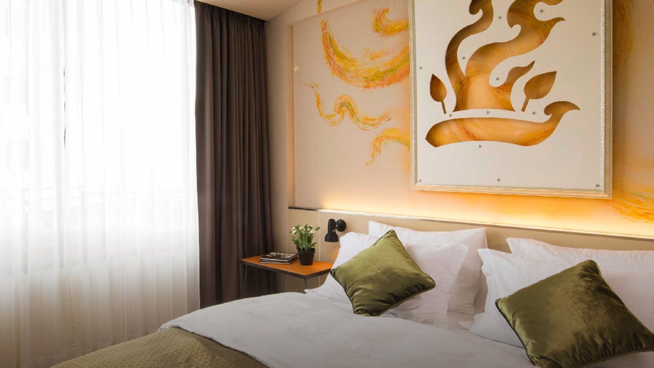 Photo of Bedroom in Thanon Phetchaburi
