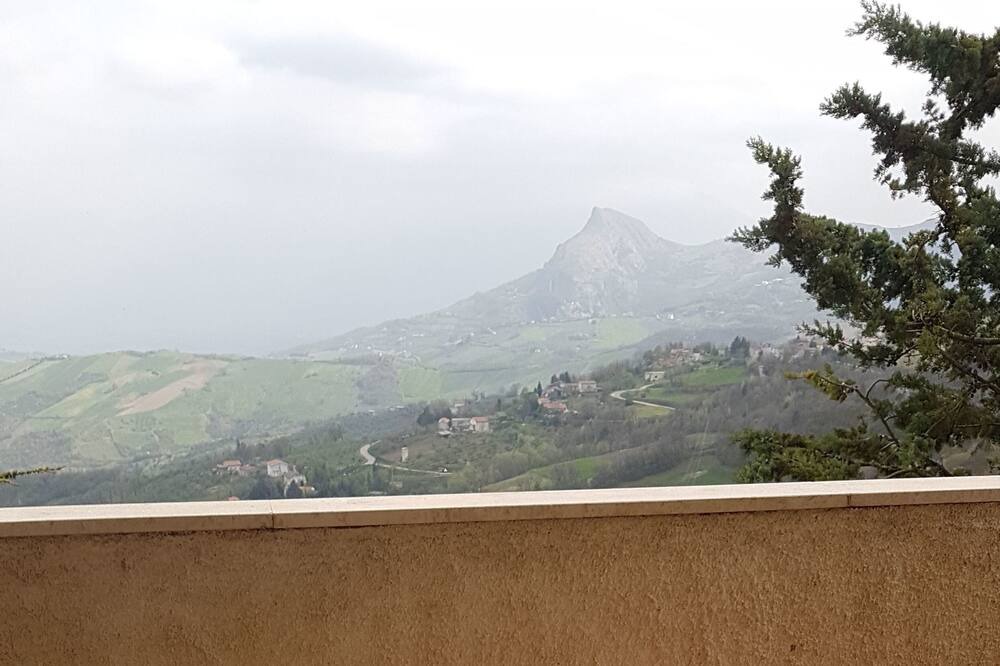 Photo of Patio Balcony in Brittoli