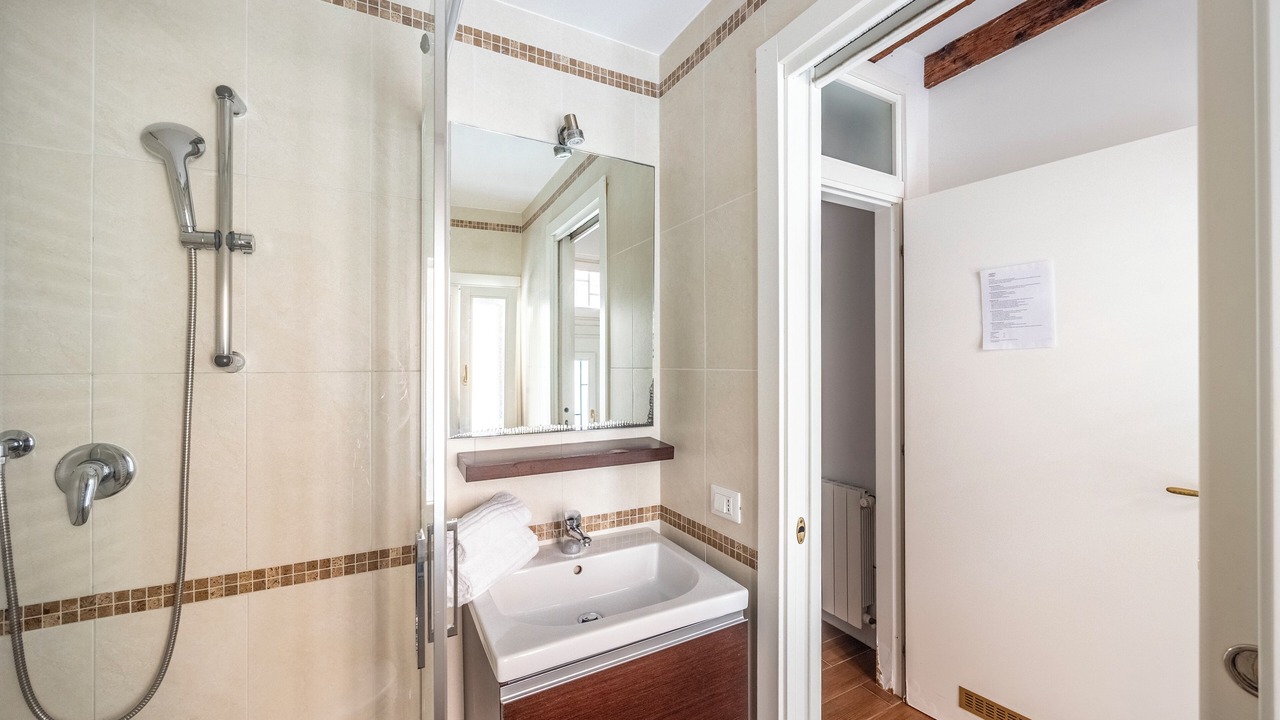 Photo of Bathroom in Cannaregio