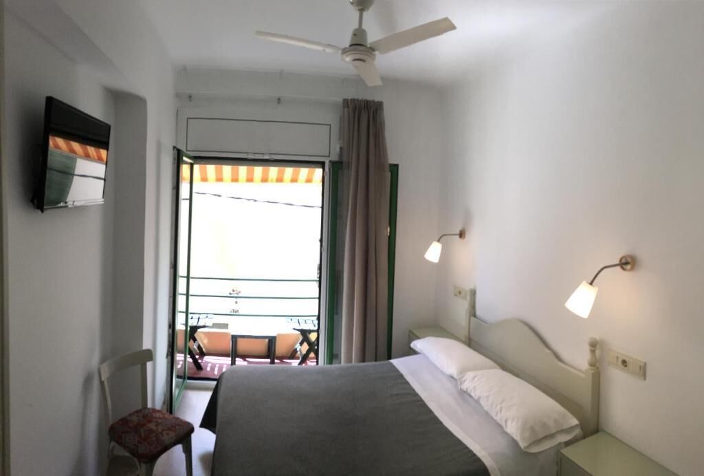 Photo of Bedroom in Roses Town Center