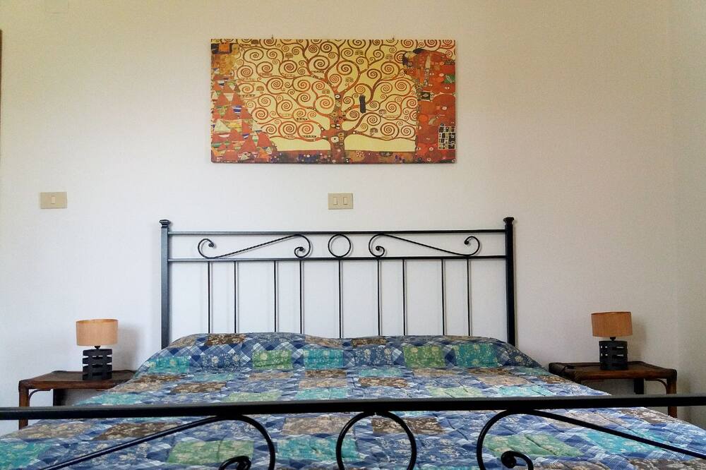 Photo of Bedroom in Spoltore