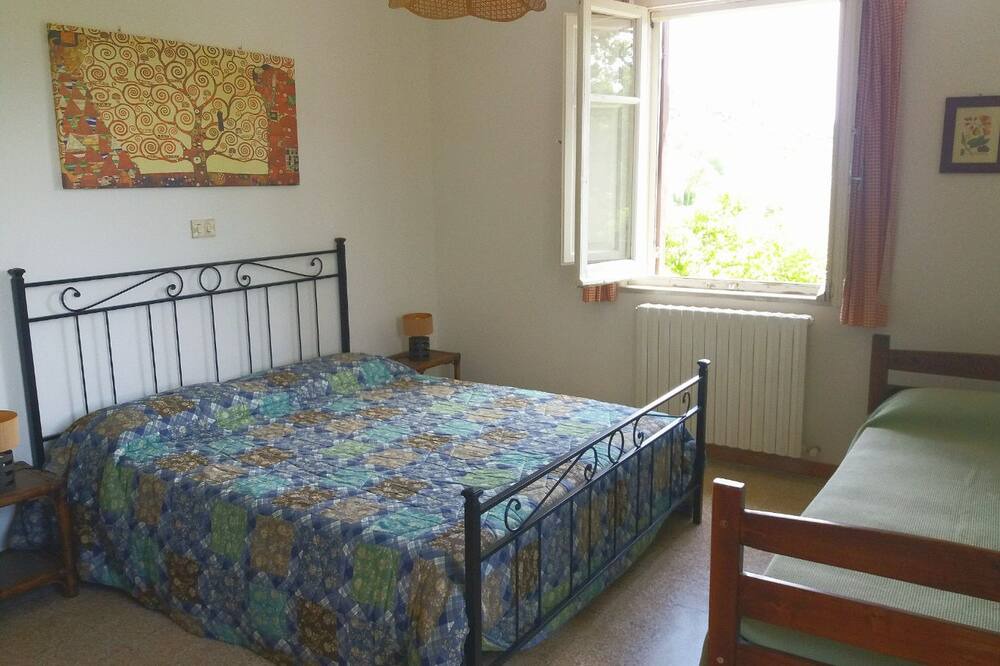 Photo of Bedroom in Spoltore
