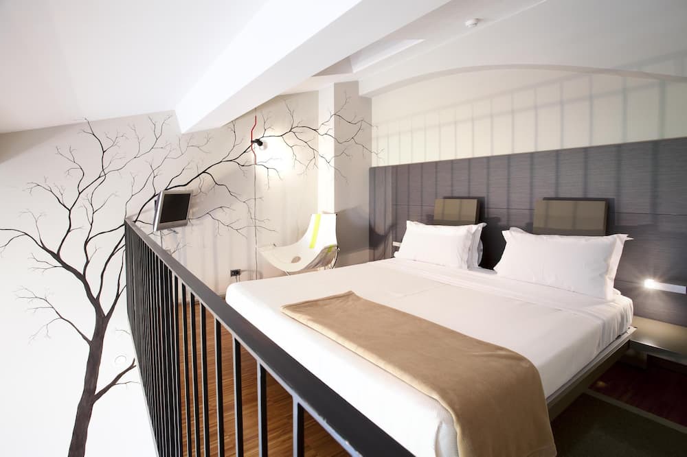 Photo of Bedroom in Barge
