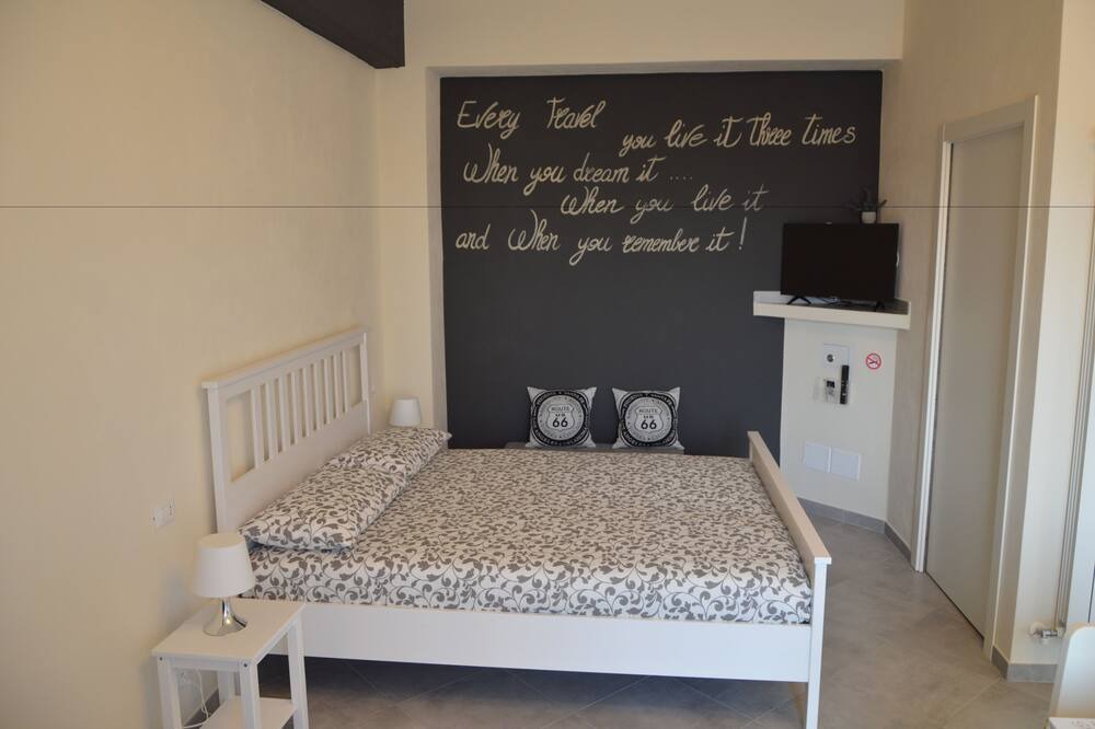Photo of Bedroom in Santo Stefano di Magra