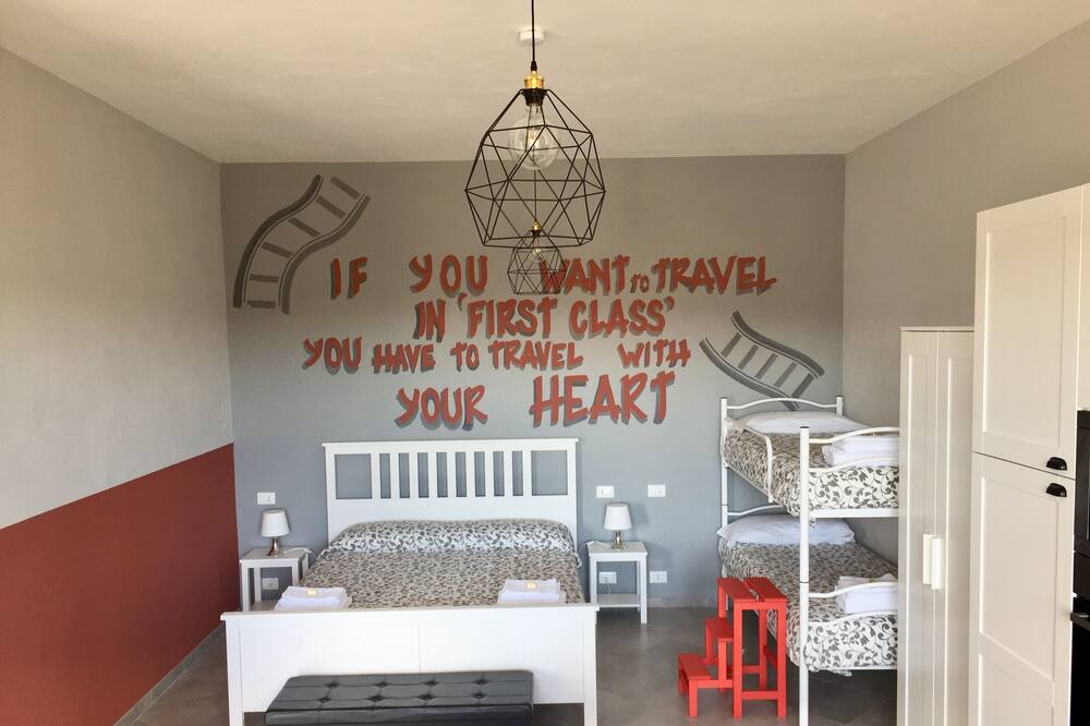 Photo of Bedroom in Santo Stefano di Magra
