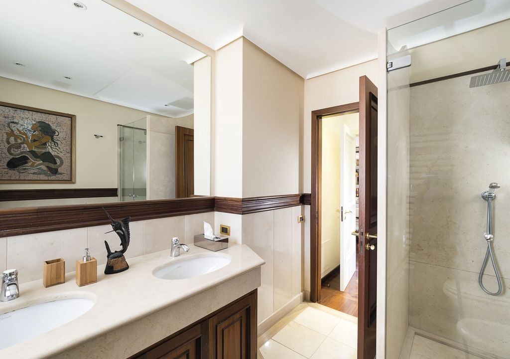 Photo of Bathroom in Syracuse