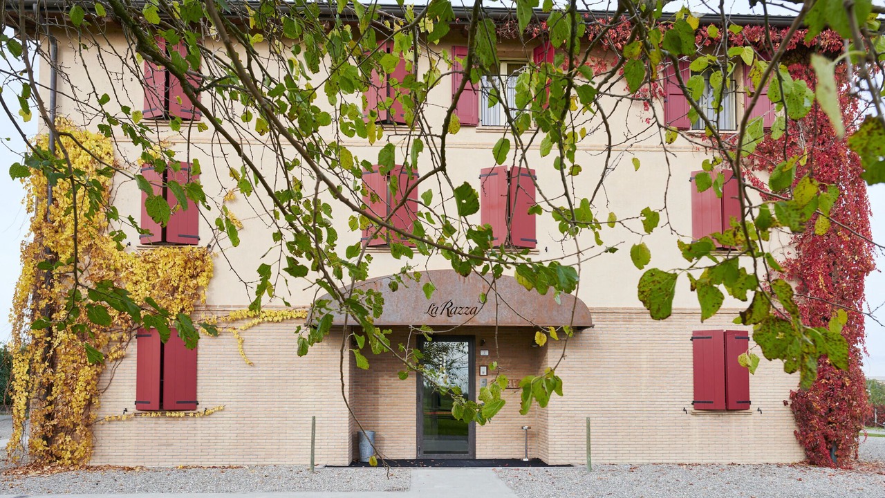 Photo of Outdoor in Canali