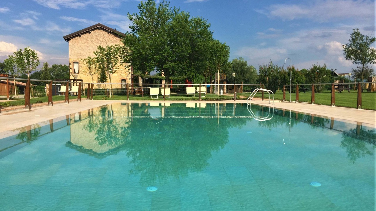 Photo of Outdoor in Canali