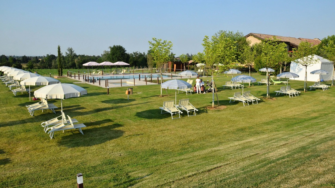 Photo of Outdoor in Canali