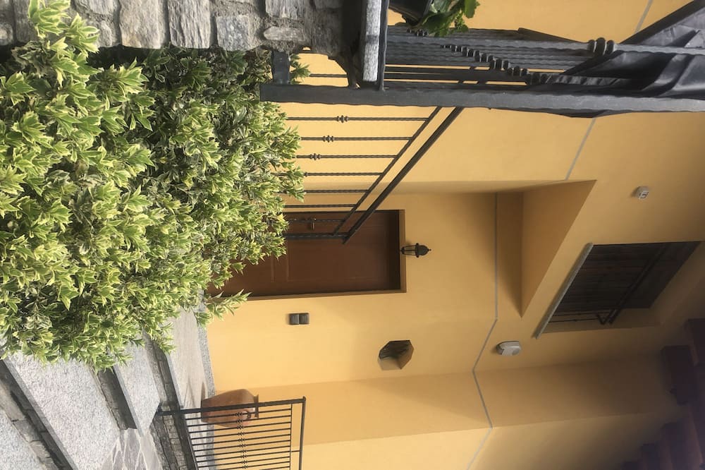Photo of Outdoor in Albate