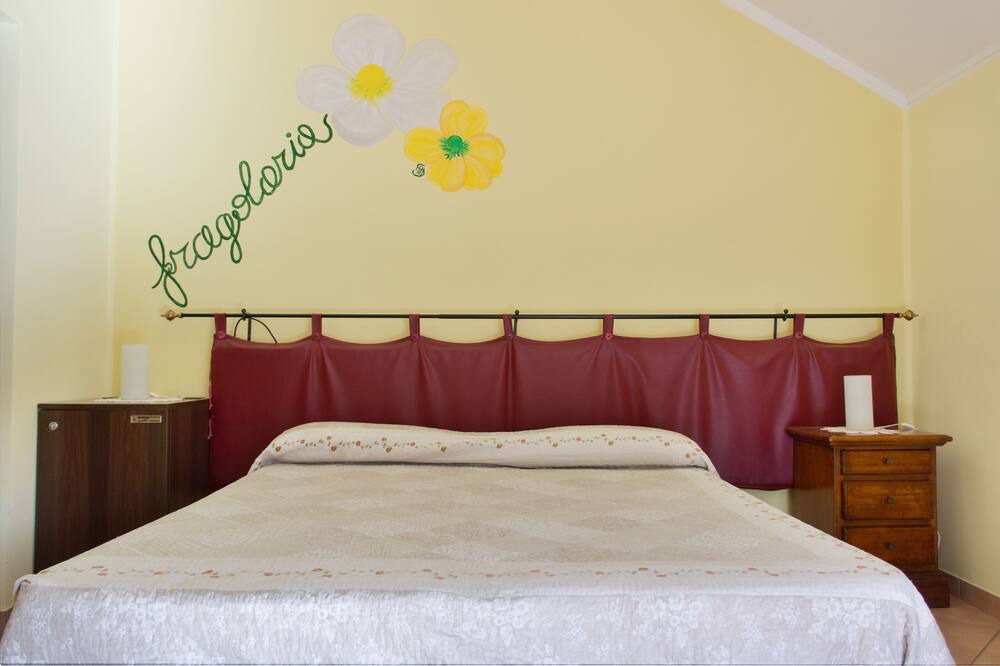 Photo of Bedroom in Casanova Lerrone