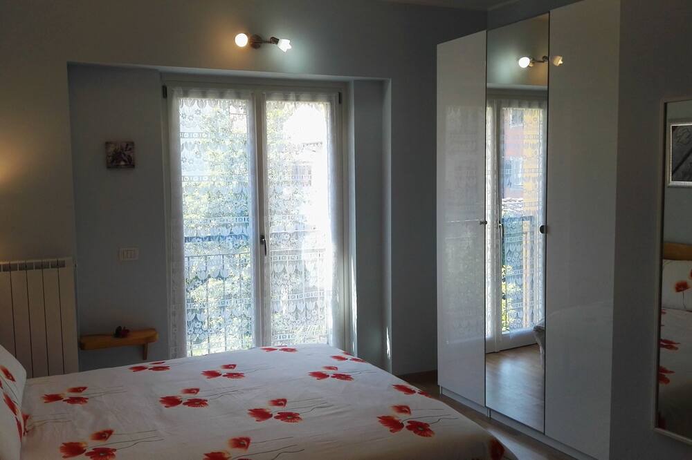 Photo of Bedroom in Pallanza