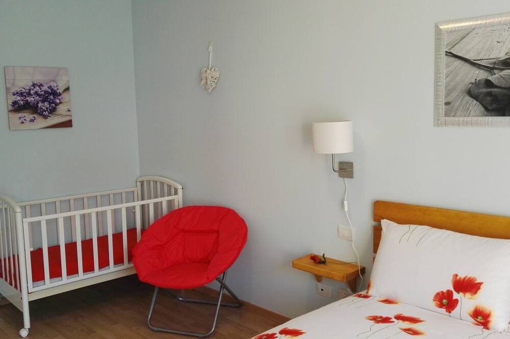 Photo of Bedroom in Pallanza