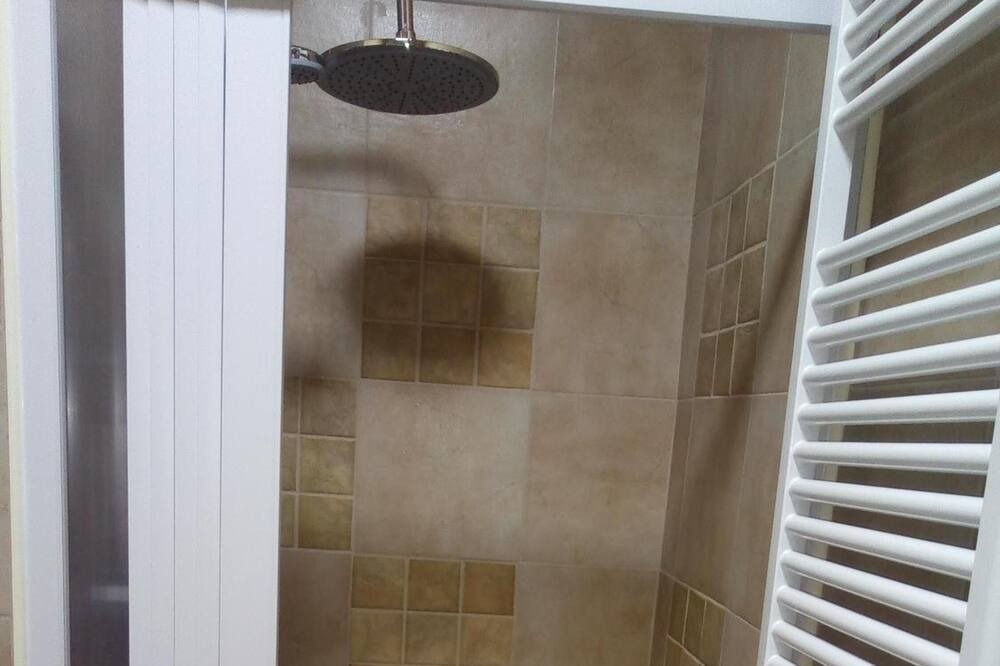Photo of Bathroom in Venafro
