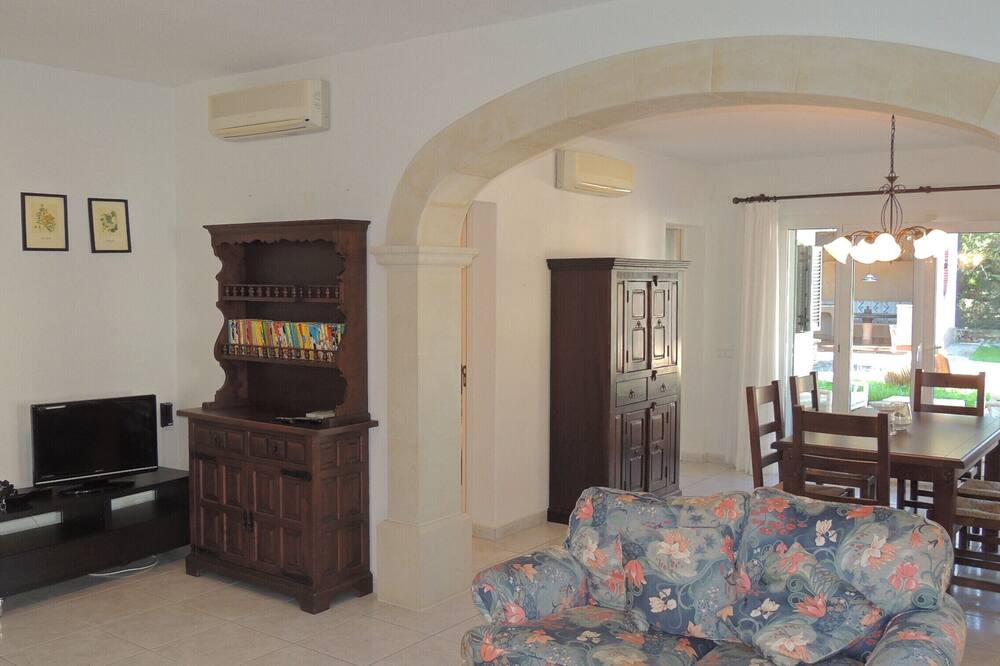 Photo of Livingroom in Cala Murada