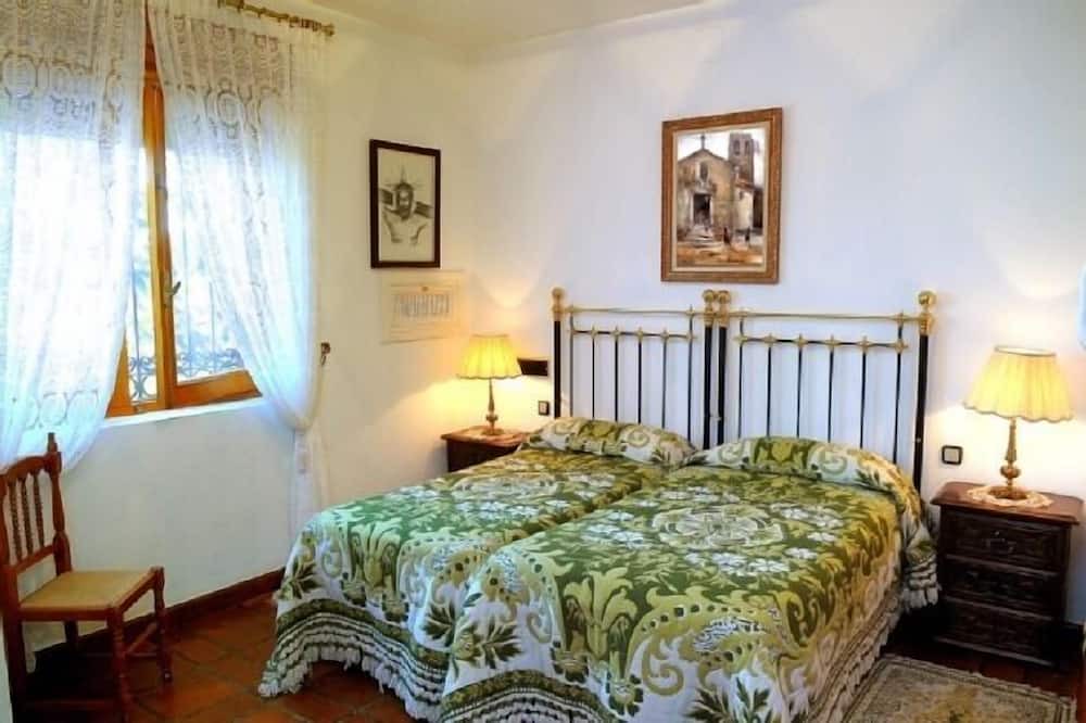 Photo of Bedroom in Albarreal de Tajo