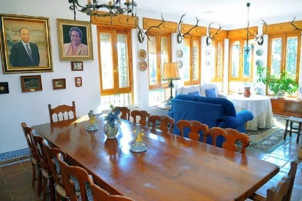 Photo of Kitchen in Albarreal de Tajo