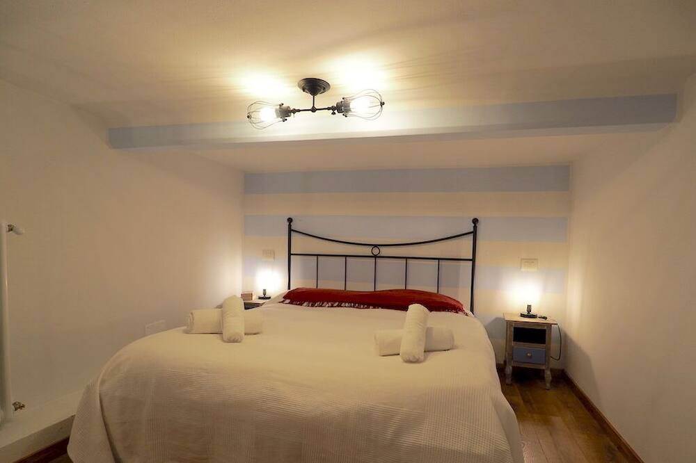 Photo of Bedroom in Historic Centre