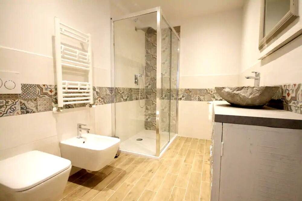Photo of Bathroom in Historic Centre