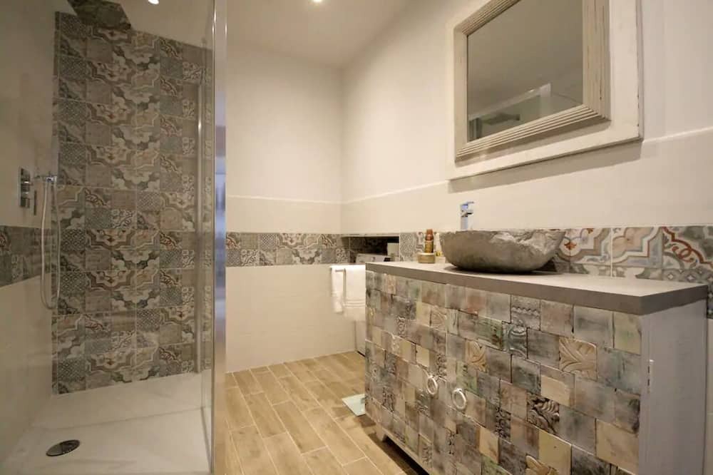 Photo of Bathroom in Historic Centre