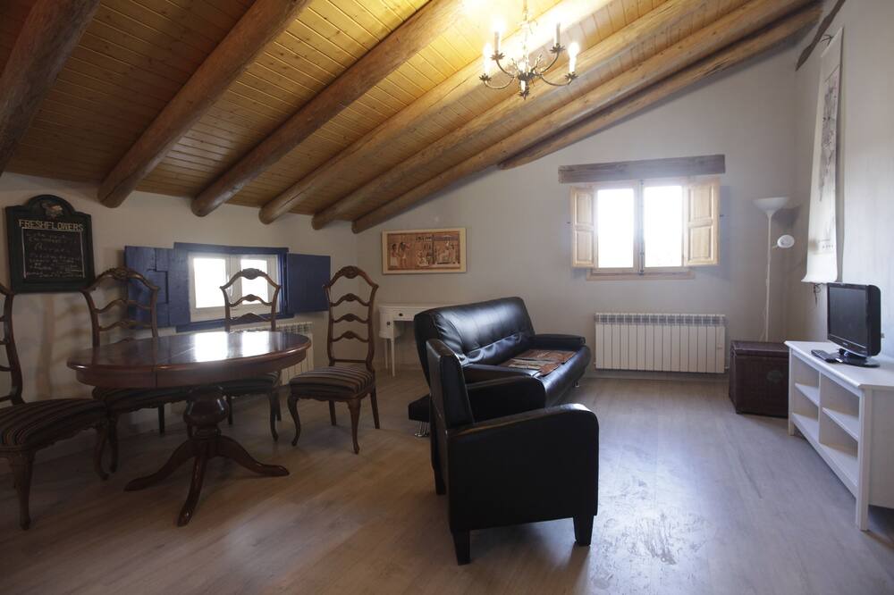 Photo of Livingroom in Belmonte de Gracian