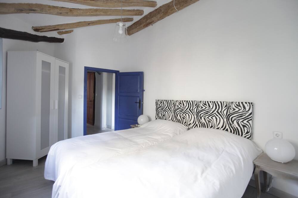 Photo of Bedroom in Belmonte de Gracian