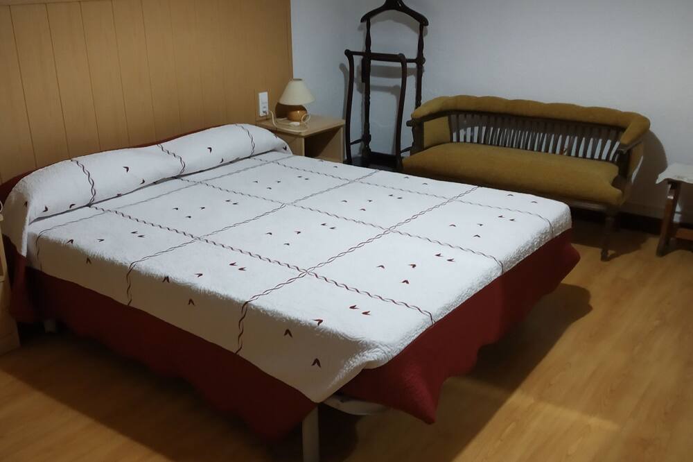 Photo of Bedroom in Bisimbre