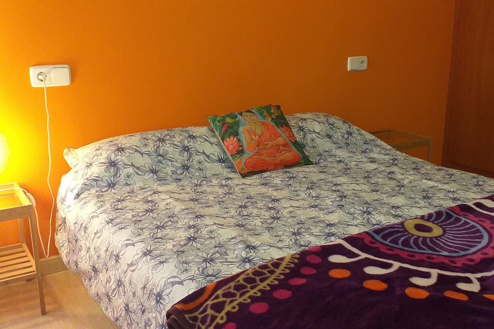 Photo of Bedroom in Besalu
