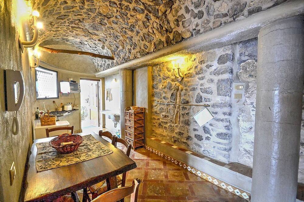 Photo of Kitchen in Arienzo