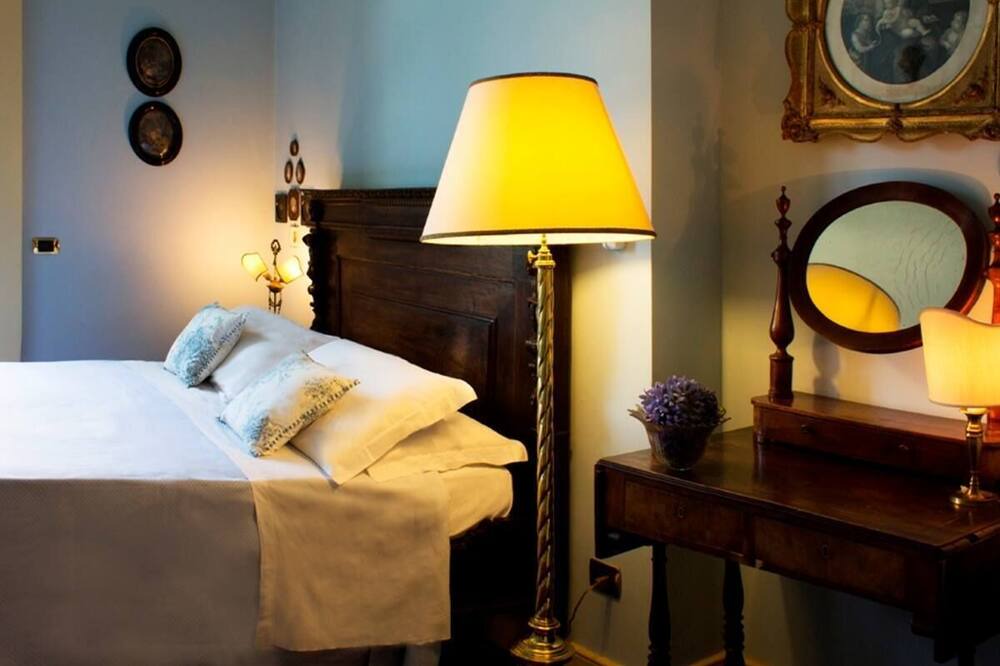 Photo of Bedroom in Moltrasio