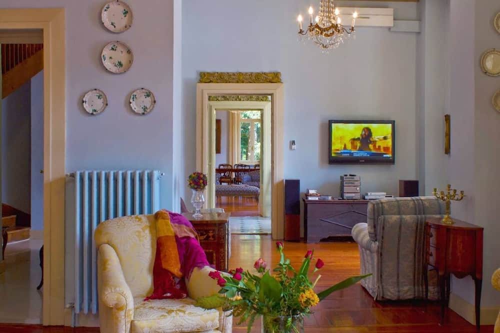 Photo of Livingroom in Moltrasio