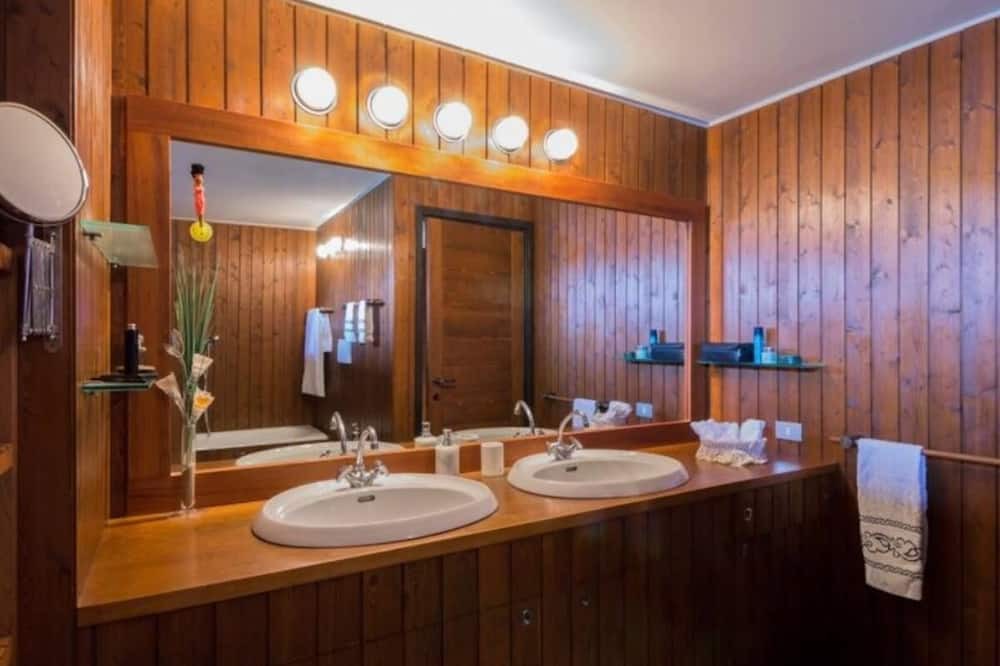 Photo of Bathroom in Ispra