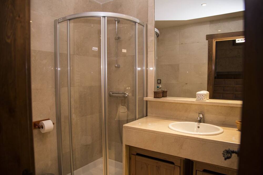 Photo of Bathroom in Horche