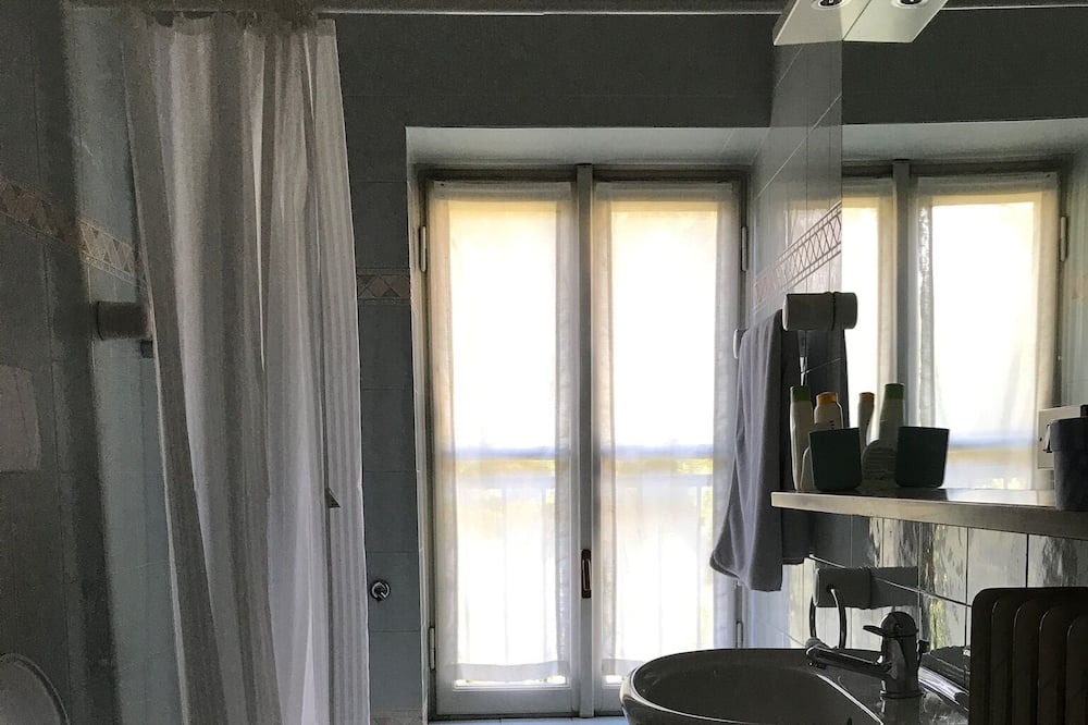 Photo of Bathroom in Barzano