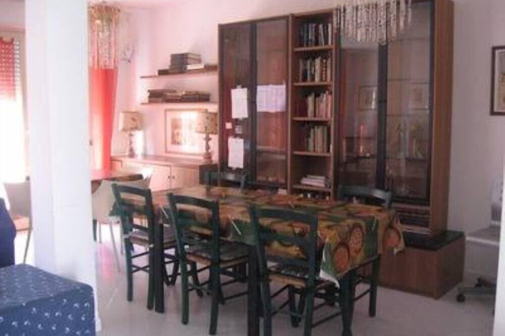 Photo of Livingroom in Arcola