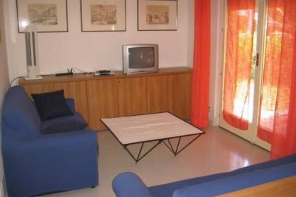 Photo of Livingroom in Arcola