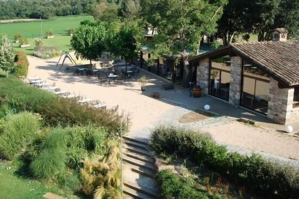 Photo of Outdoor in Fares