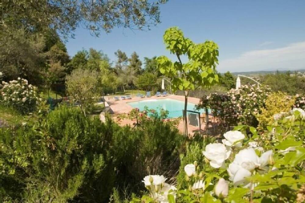 Photo of Outdoor in Porqueres