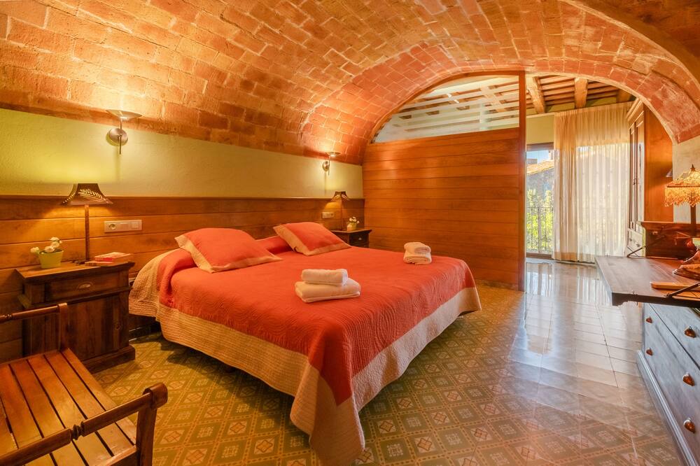 Photo of Bedroom in Espolla