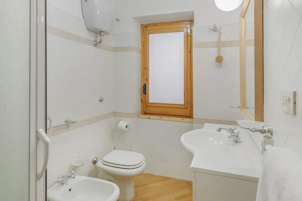 Photo of Bathroom in Rivisondoli