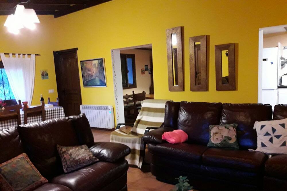 Photo of Livingroom in El Tiemblo
