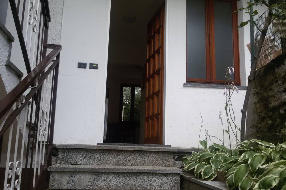 Photo of Outdoor in Suna