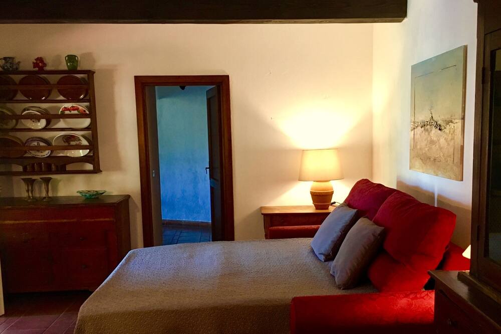 Photo of Bedroom in Noli