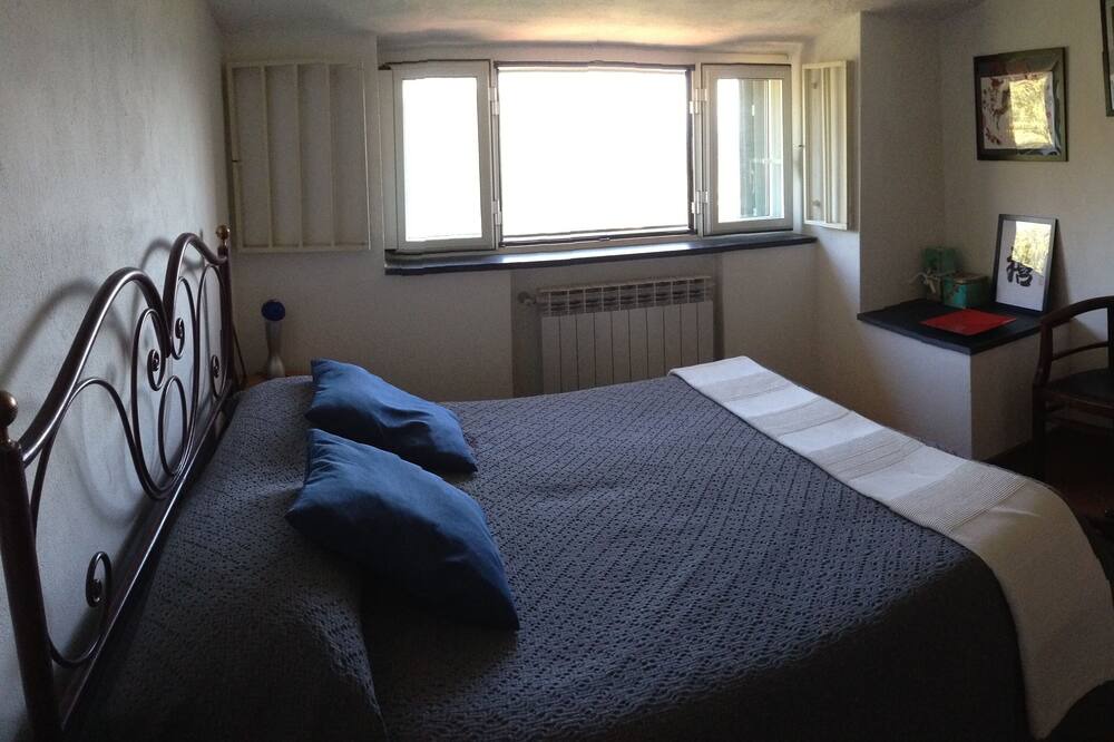 Photo of Bedroom in Noli